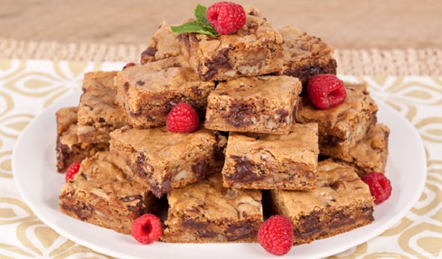 in the kitchen with stefano faita stefano's blondies served on a plate with raspberries