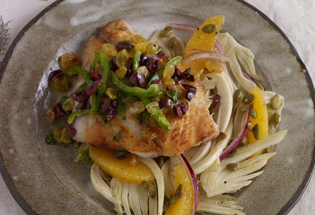 FISH OVER FENNEL SALAD WITH A JALAPEÑO AND OLIVE SALSA