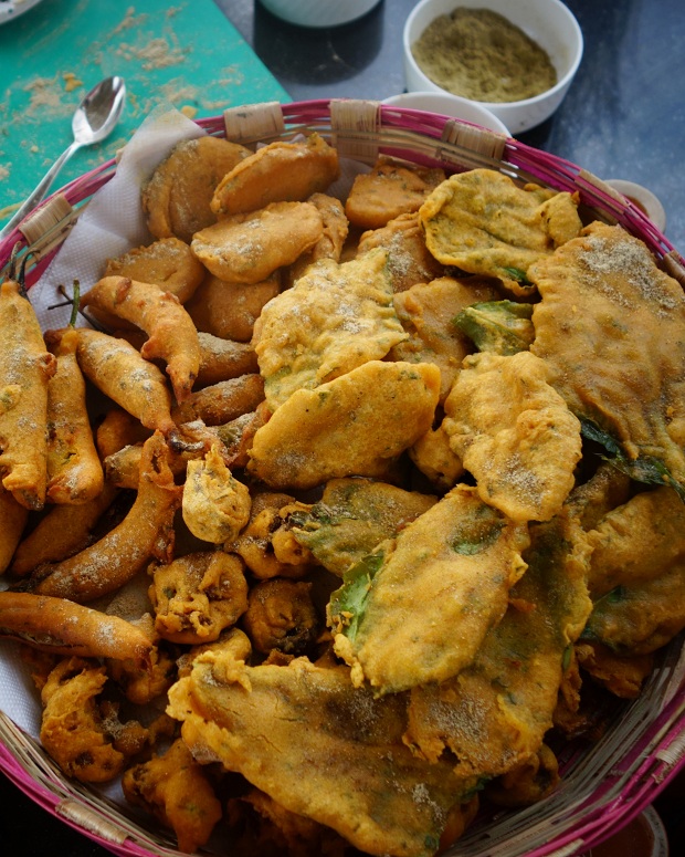 Mixed Vegetable Pakoras