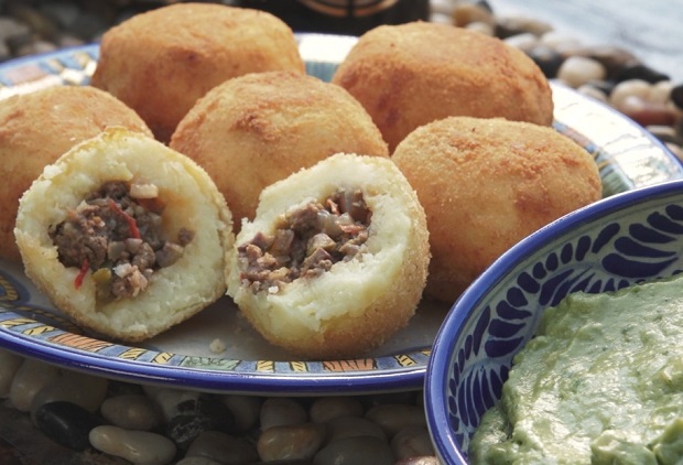 PAPAS RELLENAS WITH AVOCADO SAUCE