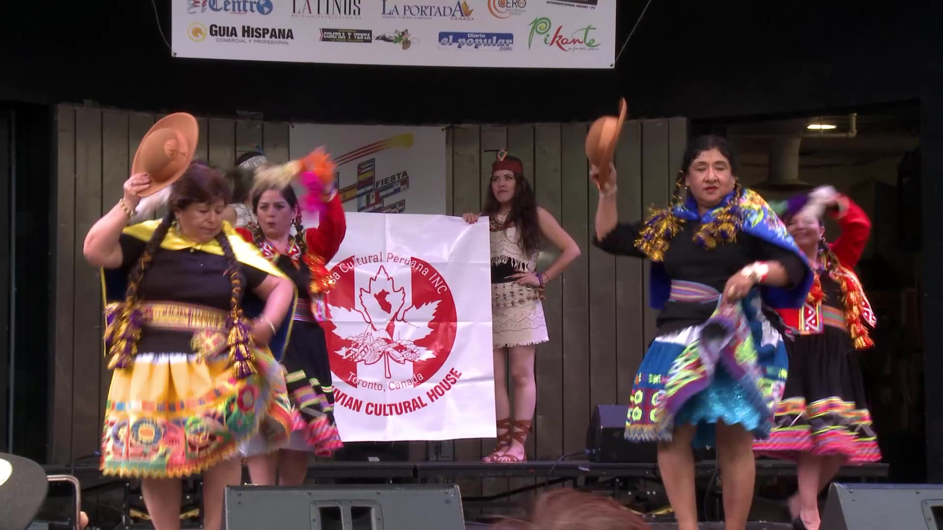 Peruvian women performing