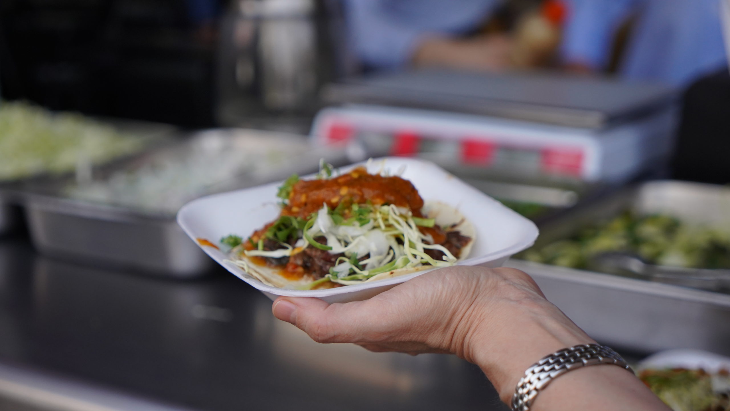 906-TacosAtJohnnysTacos
