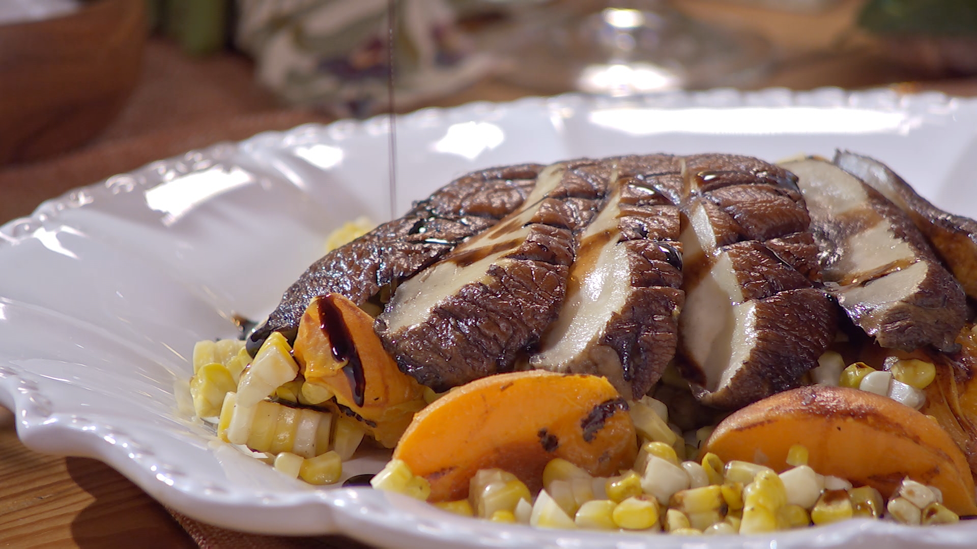 LIKT 825 GRILLED CORN APRICOTS AND PORTOBELLOS CLEAN