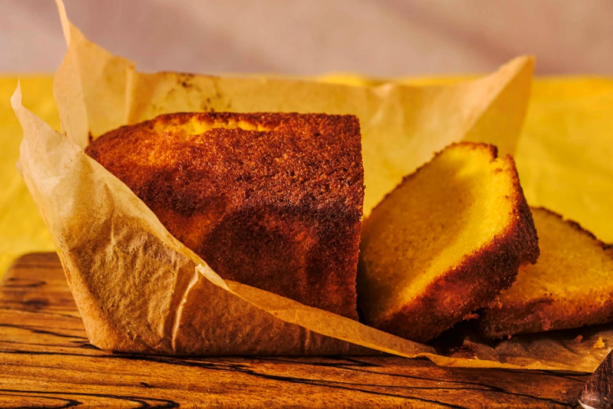 Lemon & Almond Polenta Cake