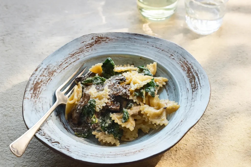Farfalle with Mushrooms & Spinach